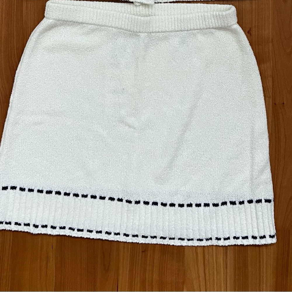 Zara White A-Line Skirt with Black Trim